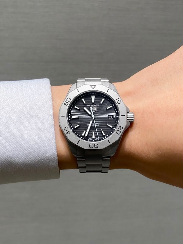 Tag Heuer Aquaracer Professional 200 Solargraph Quartz Black Dial Silver Steel Strap Watch for Men - WBP1180.BF0000