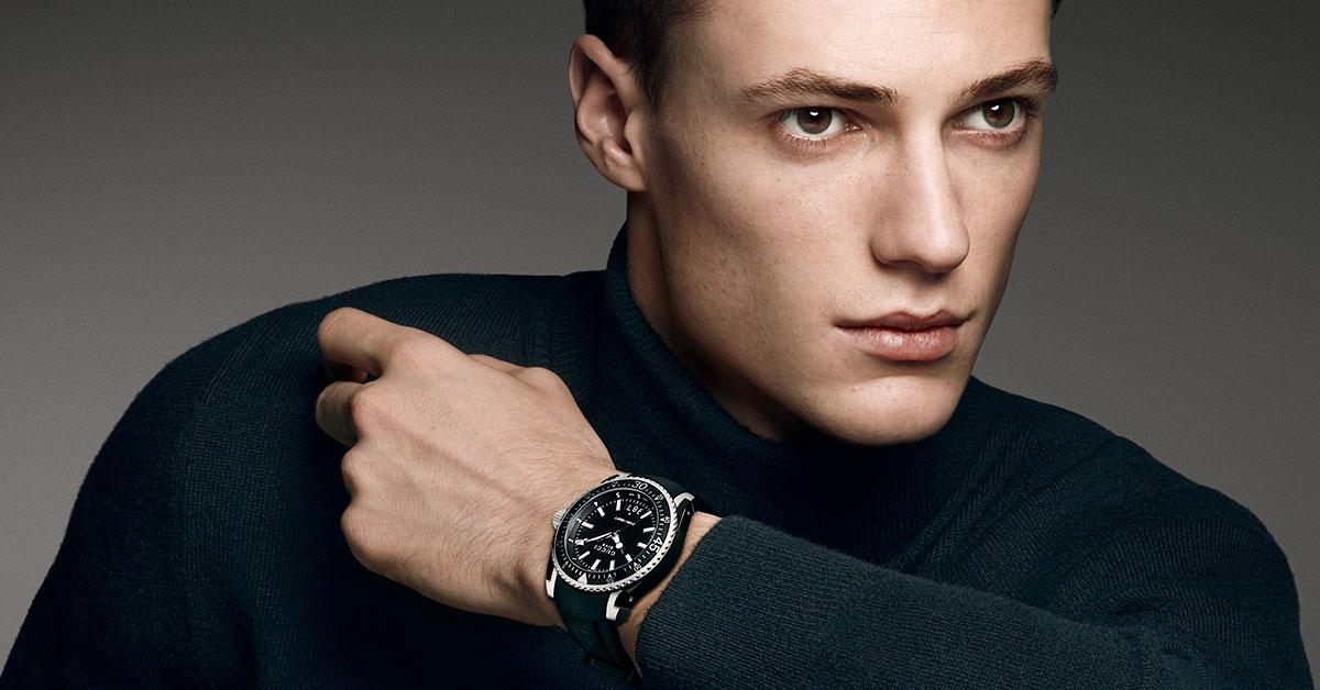 Gucci Dive Analog Quartz Black Dial Black Rubber Strap Watch For Men - YA136204