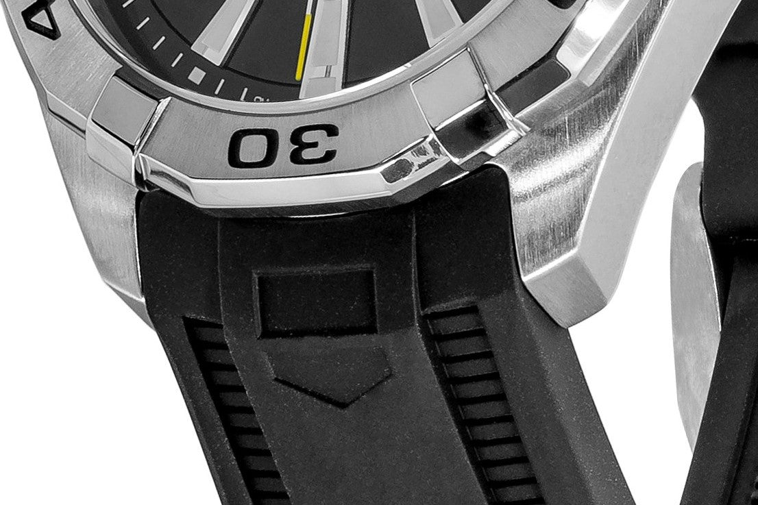 Tag Heuer Aquaracer Quartz Black Dial Black Rubber Strap Watch for Men - WBD1110.FT8021