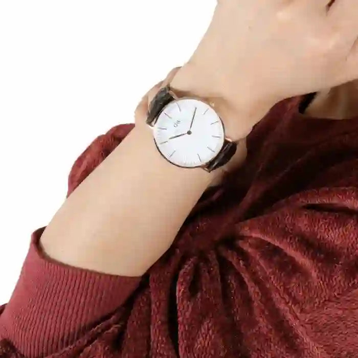 Daniel Wellington Classic Reading White Dial Black Leather Strap Watch For Women - DW00100041