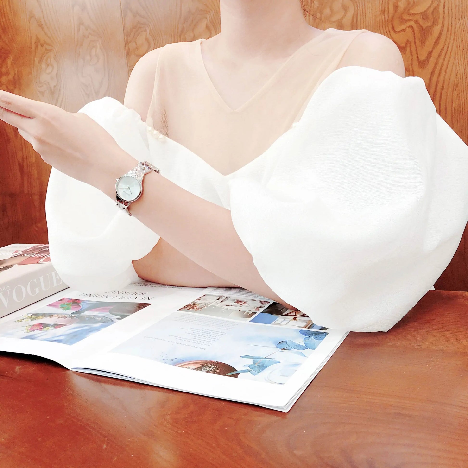 Calvin Klein Snake Silver Dial Silver Steel Strap Watch For Women - K6E23146