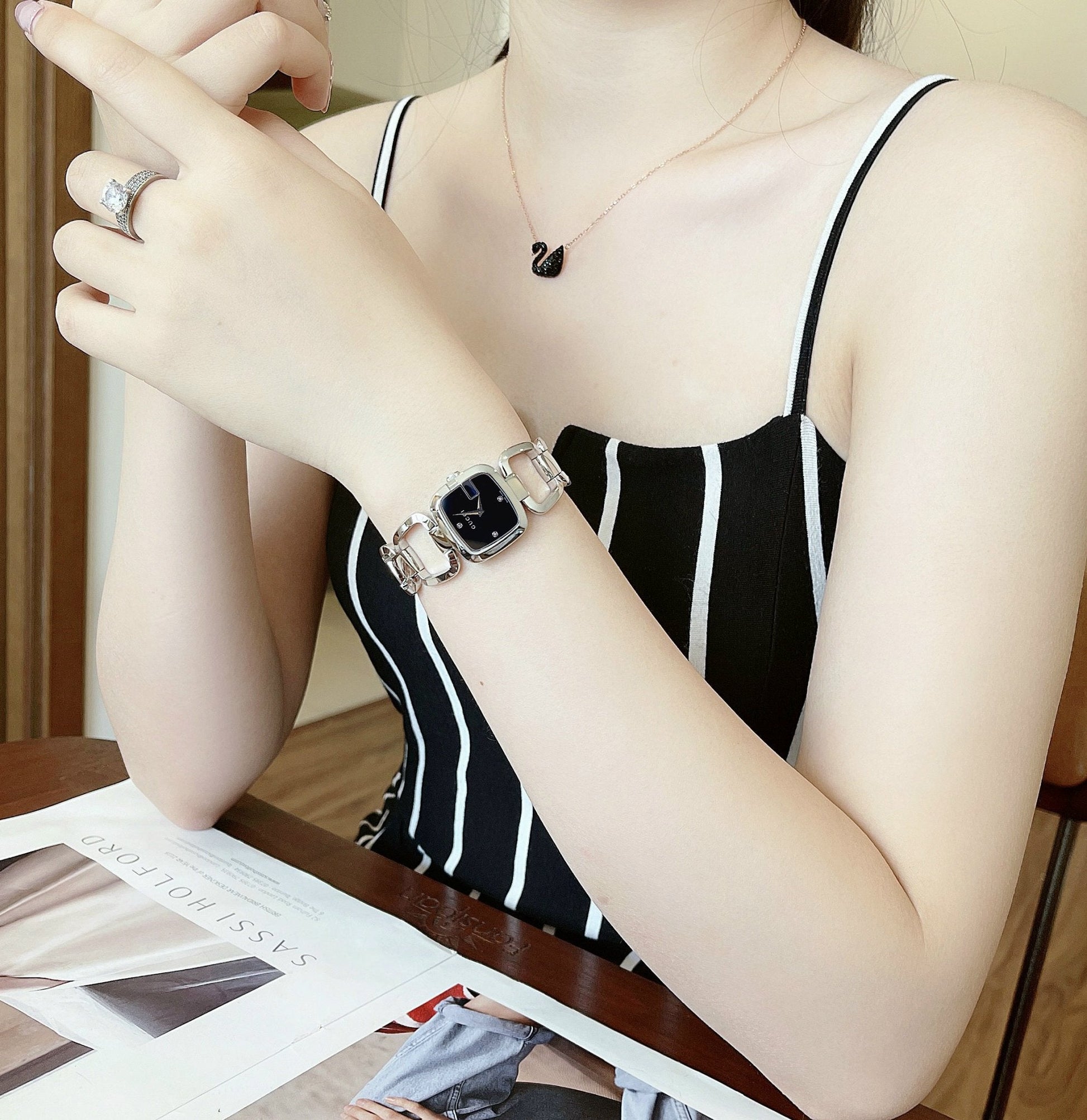 Gucci G Diamonds Black Dial Silver Steel Strap Watch For Women - YA125509